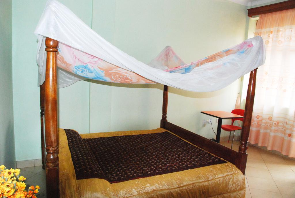 Serene Hotel Καμπάλα Δωμάτιο φωτογραφία