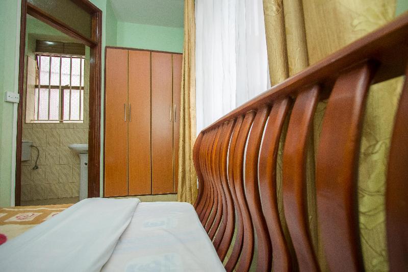 Serene Hotel Καμπάλα Εξωτερικό φωτογραφία