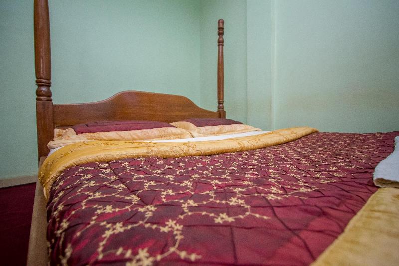Serene Hotel Καμπάλα Εξωτερικό φωτογραφία